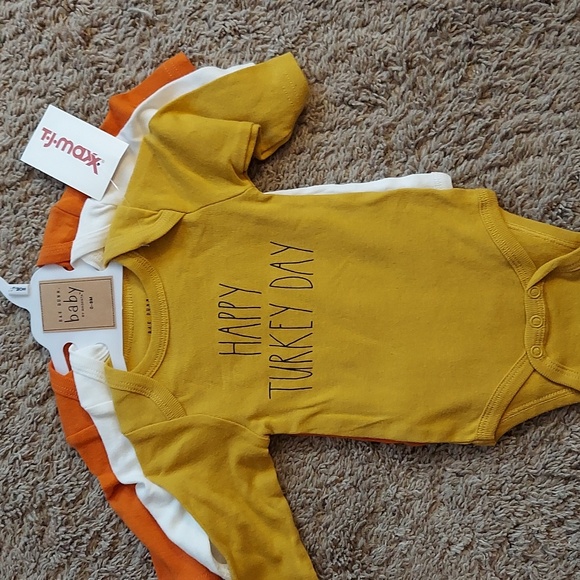 Rae Dunn Other - Rae Dunn 0-3m Thanksgiving outfits